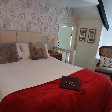 Tudor Cottage Bossington Ngoại thất bức ảnh